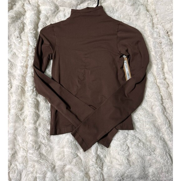 Skims Soft Smoothing Turtleneck Long Sleeve T-shirt cocoa small - Picture 3 of 5